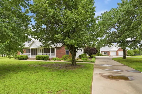 3532 Willow Lane, Loma Linda, MO 64804