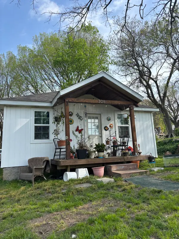 308 W Myrtle, Monett, MO 65708