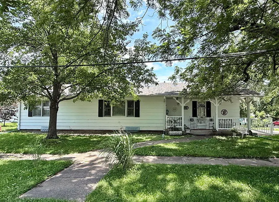 100 N Hickory Street, Appleton City, MO 64724 - #1