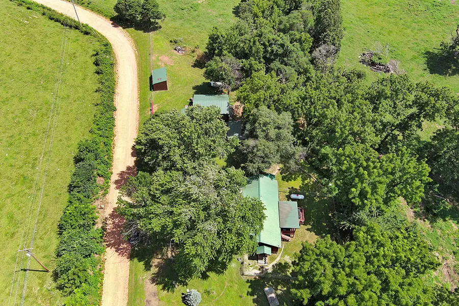 30723 Mcdonald Road, Rocky Comfort, MO 64861 - #2