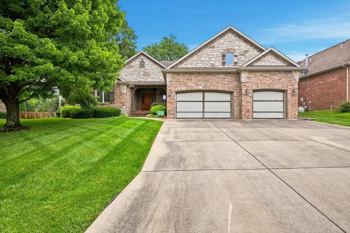 4046 E Kensington Street, Springfield, MO 65809 - #1