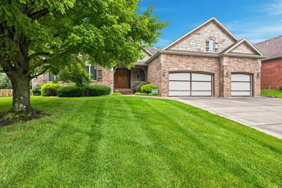 4046 E Kensington Street, Springfield, MO 65809 - #2