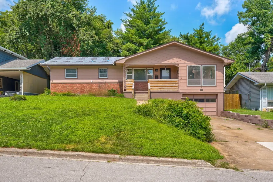 2533 N Franklin Avenue, Springfield, MO 65803 - #2