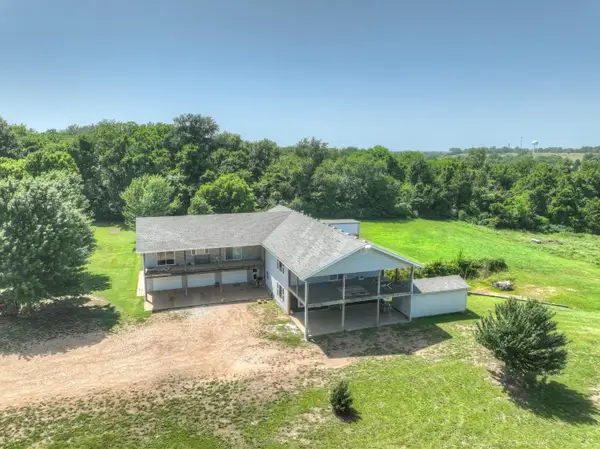 1834 Black Cat Road, Joplin, MO 64801