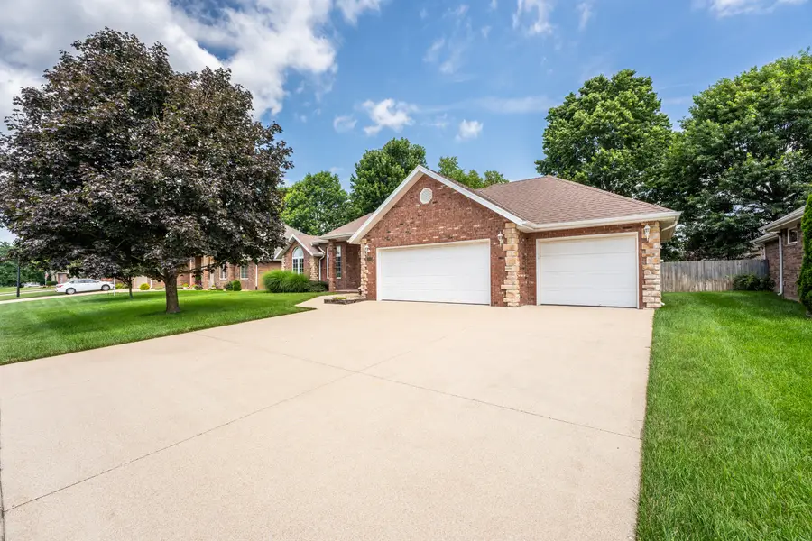 3755 W Eaglecrest Street, Battlefield, MO 65619 - #3