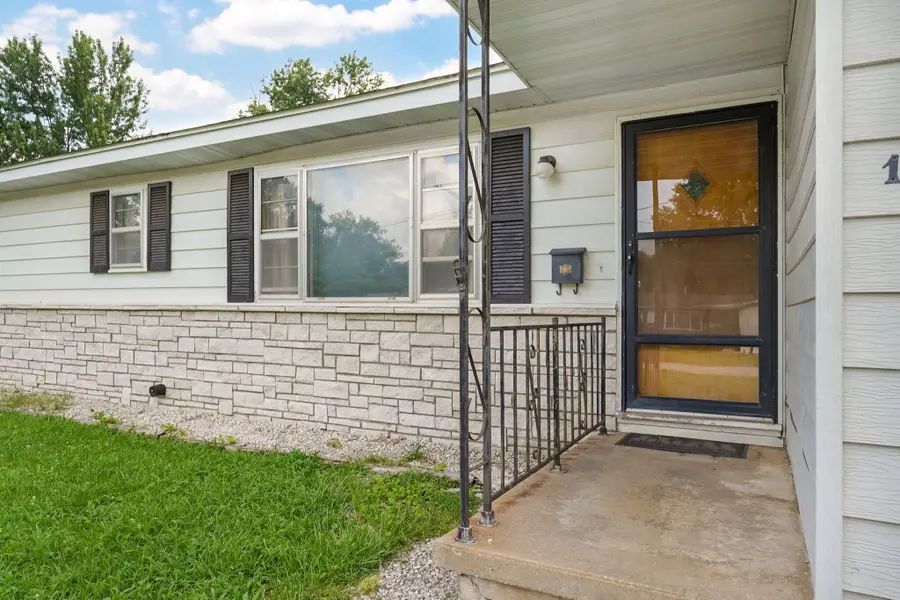1215 S Airwood Drive, Springfield, MO 65804 - #2