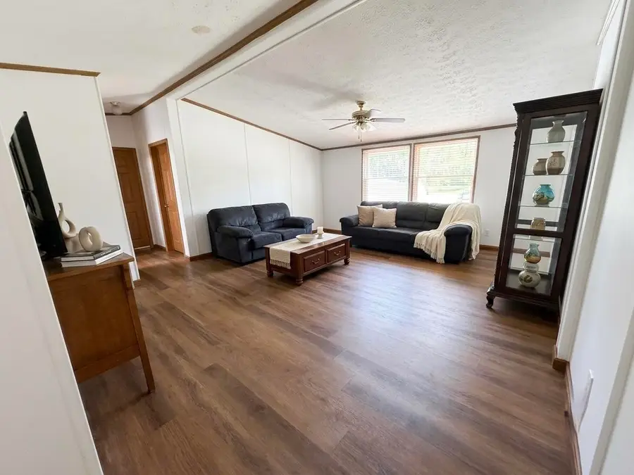 2109 Foxwood Court, Lebanon, MO 65536 - #3