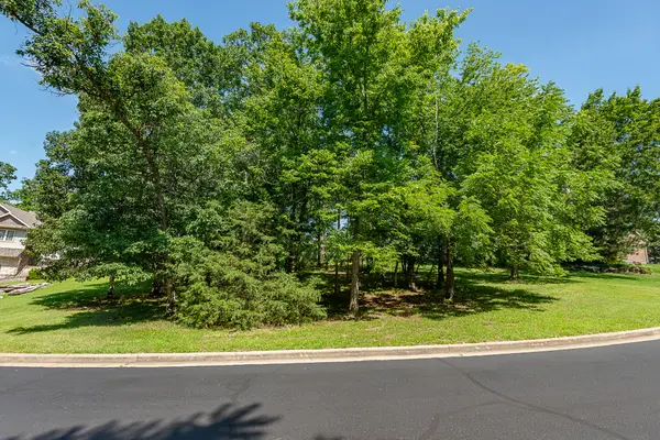 5201 S Nettleton Avenue, Springfield, MO 65810
