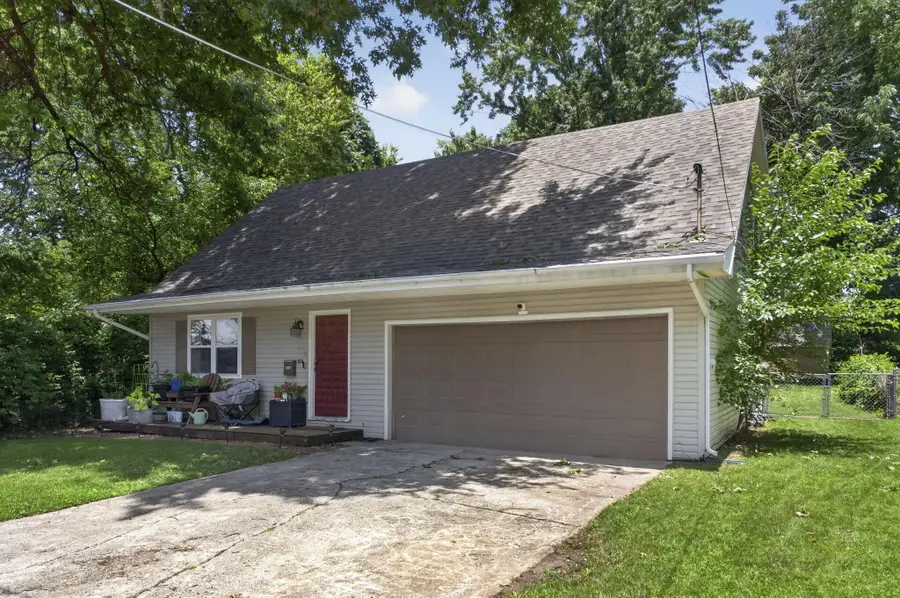 207 E Berkeley Street, Springfield, MO 65807 - #2