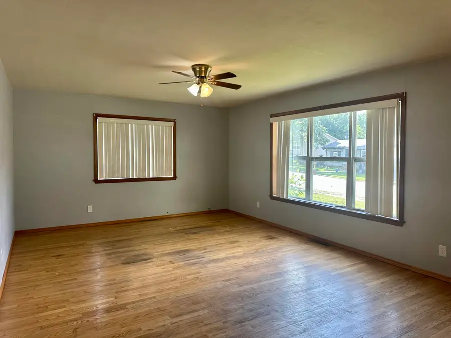 1054 W 6th Street, West Plains, MO 65775 - #3