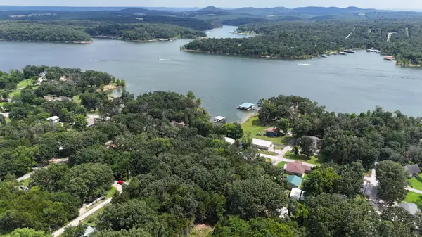 000 Deer Run Street, Shell Knob, MO 65747