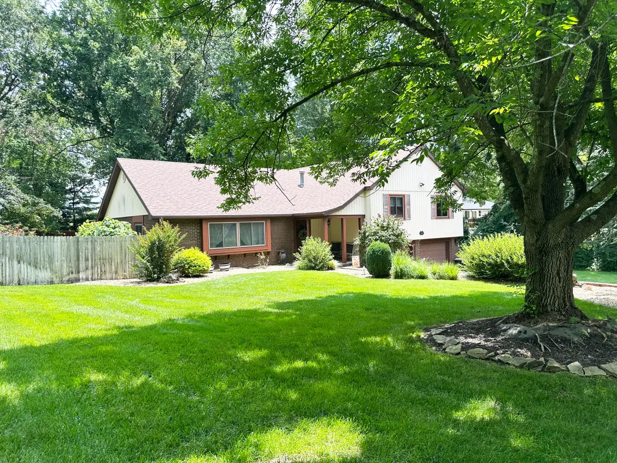 2550 E Sparkleberry Lane, Springfield, MO 65804 - #1