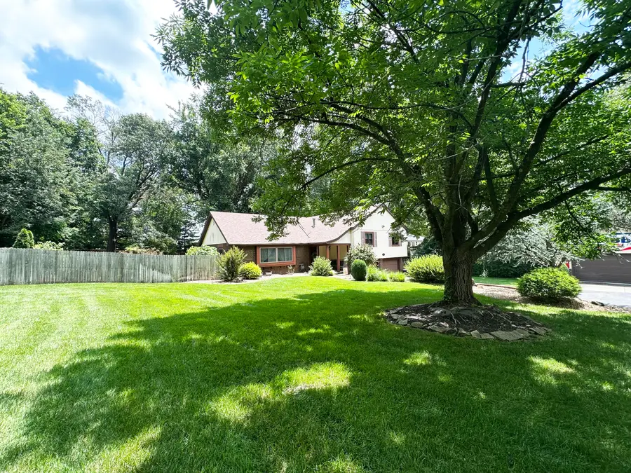 2550 E Sparkleberry Lane, Springfield, MO 65804 - #2