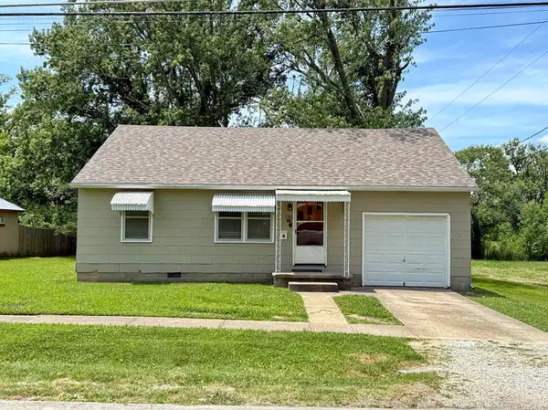 406 N Jackson Street, El Dorado Springs, MO 64744