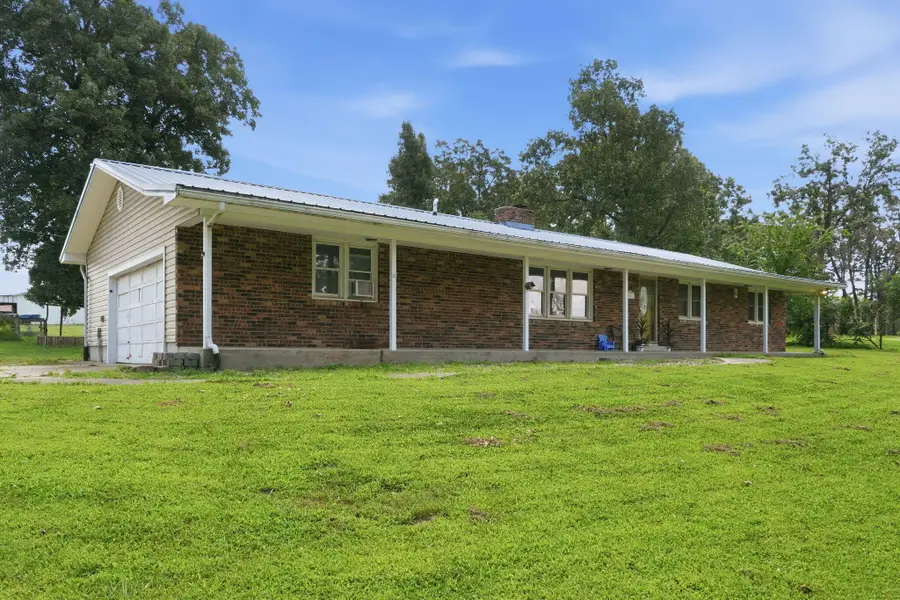 3990 State Hwy O, Dunnegan, MO 65640 - #3