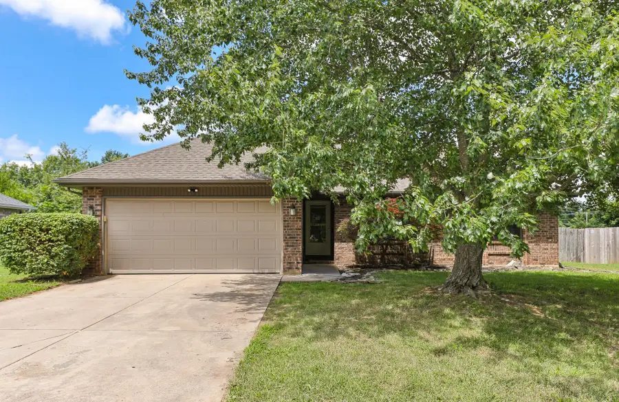 5435 S Jefferson Avenue, Springfield, MO 65810 - #2
