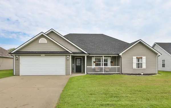 735 E Parkview Street, Bolivar, MO 65613