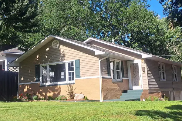 1313 Fairmont Drive, Neosho, MO 64850