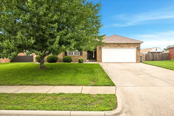 105 E Osage Street, Strafford, MO 65757