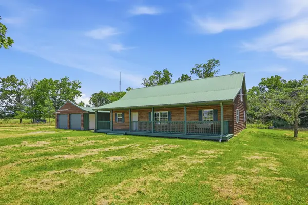 8833 Nighthawk Road, Neosho, MO 64850