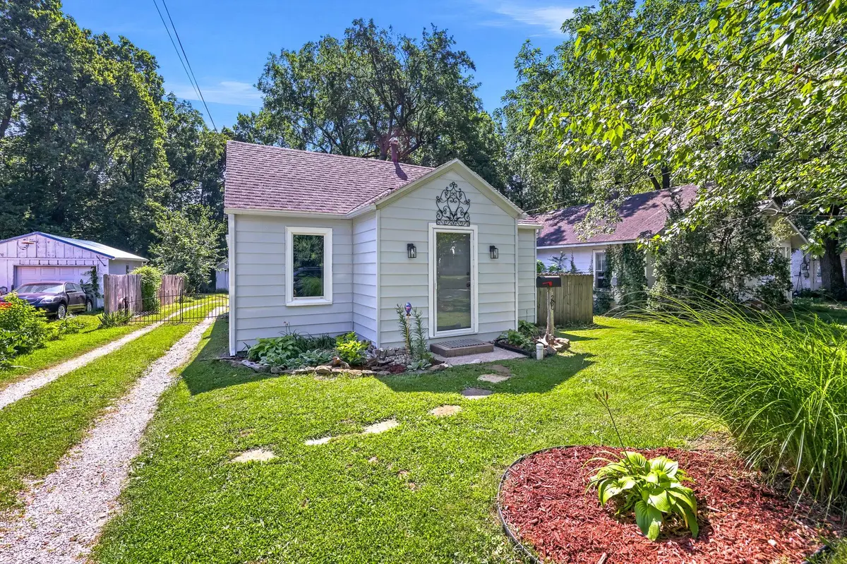 1616 N Rogers Avenue, Springfield, MO 65803 - #1