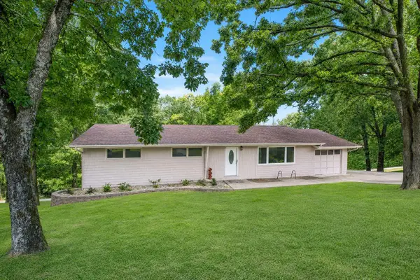 35 Hilltop Lane, Branson, MO 65616