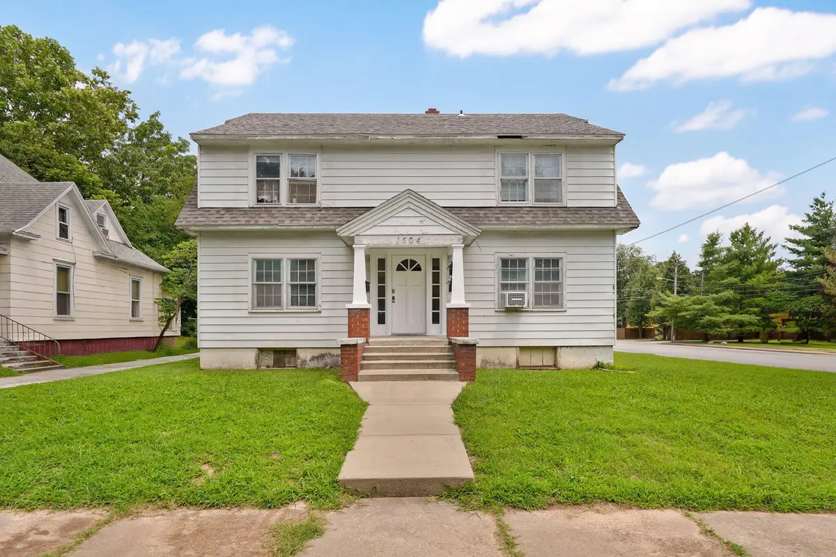 1504 N Summit Avenue, Springfield, MO 65803 - #1