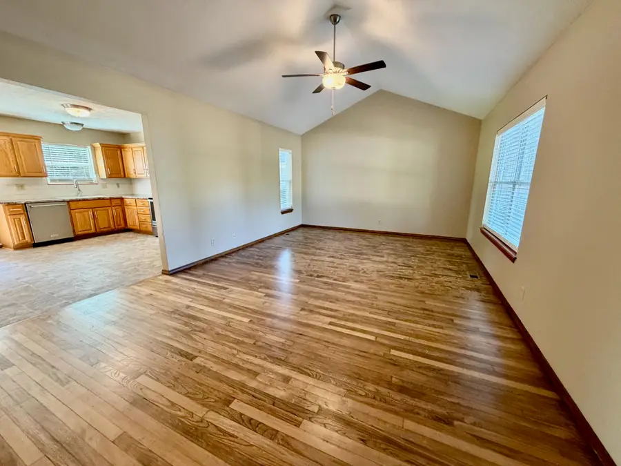 1120 N Rogers Avenue, Springfield, MO 65802 - #2