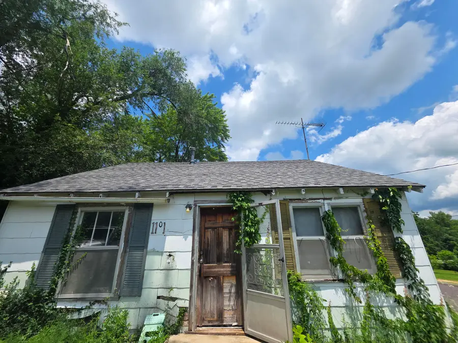 1101 N Oakland Avenue, Mountain Grove, MO 65711 - #3