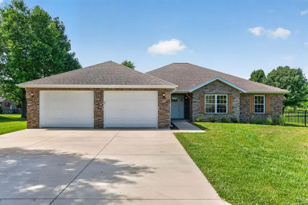 302 26th Street, Mountain Grove, MO 65711