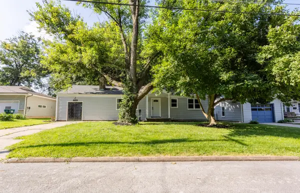 1318 E Cozy Street, Springfield, MO 65804