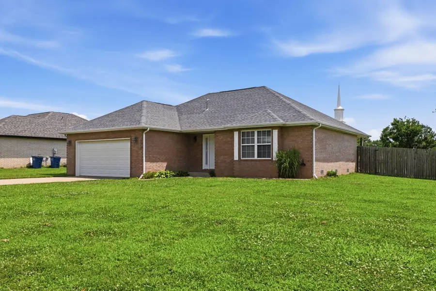 2550 S Hartford Avenue, Bolivar, MO 65613 - #2