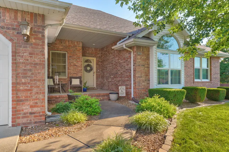 4668 S Warren Road, Springfield, MO 65810 - #3