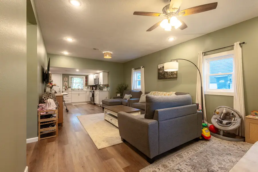 207 N Maple Street, Monett, MO 65708 - #2