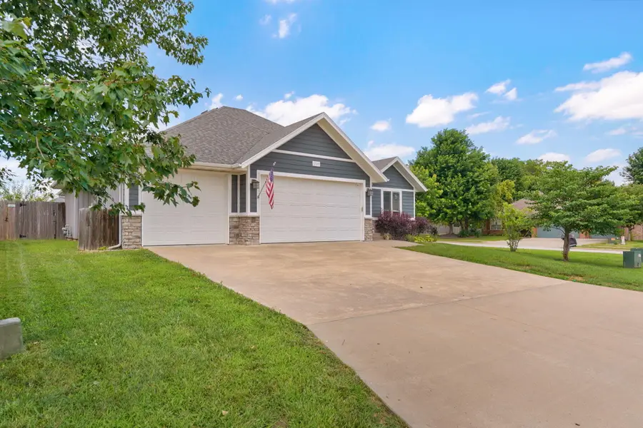 1309 S Appomattox Avenue, Republic, MO 65738 - #3