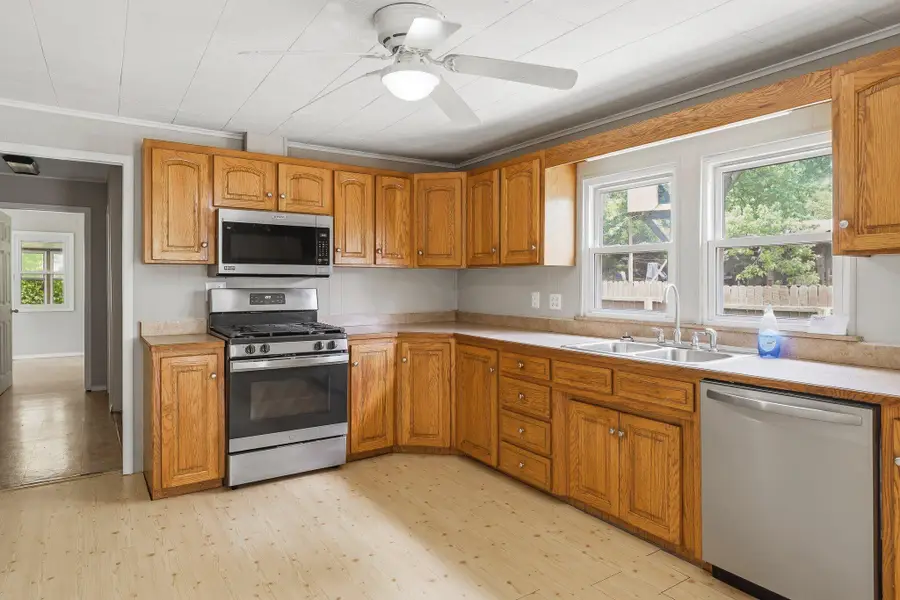 2751 W Walnut Street, Springfield, MO 65802 - #3