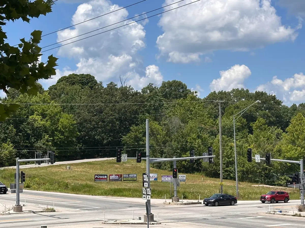 000 Highway 76, Reeds Spring, MO 65737 - #1