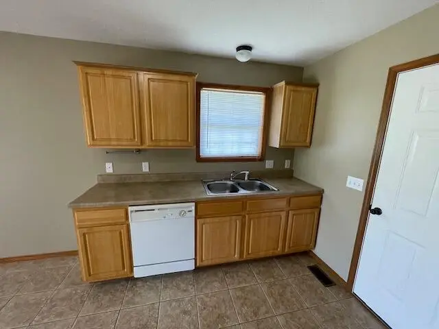 2710 W Colton Avenue, Ozark, MO 65721 - #2