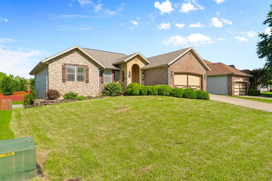 647 N Althea Avenue, Nixa, MO 65714 - #3