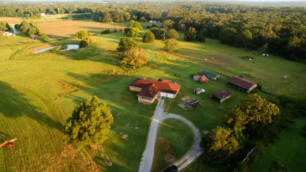 8250 Highway P, Neosho, MO 64850