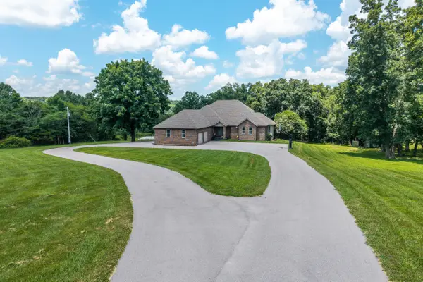 Address Withheld By Seller, Hartville, MO 65667