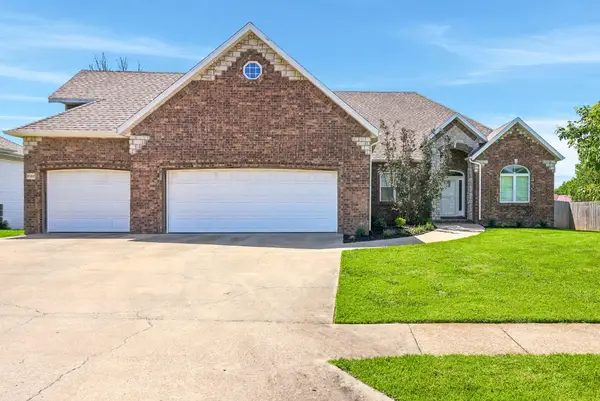 822 E Rachael Drive, Republic, MO 65738