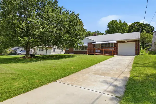 1900 S Virginia Avenue, Springfield, MO 65807