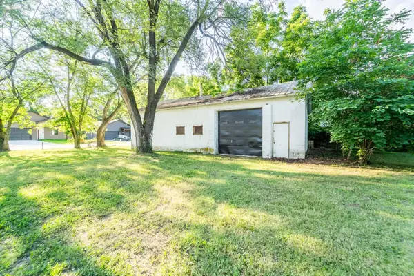 219 Pine Street, Sparta, MO 65753
