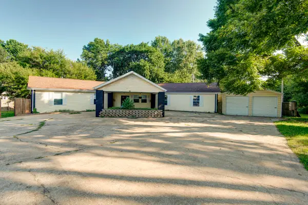 1565 E Briar Street, Springfield, MO 65804