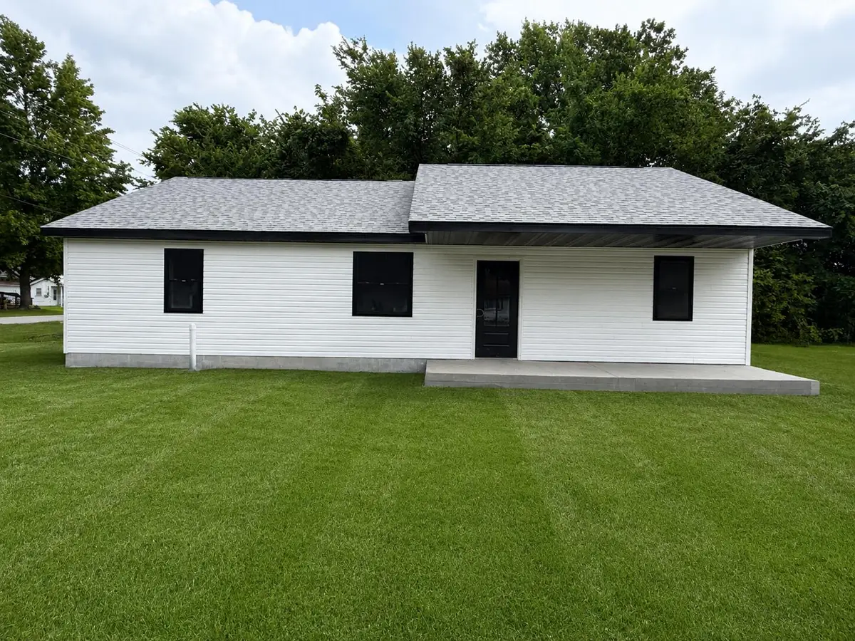 902 Walnut Street, Lamar, MO 64759 - #1