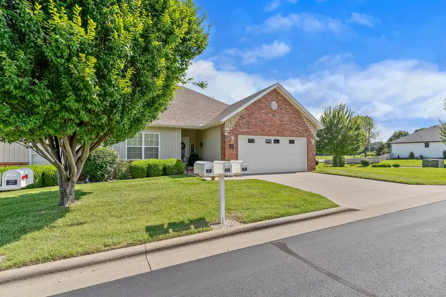 1352 N Sandy Creek Circle #Unit 3, Nixa, MO 65714 - #3