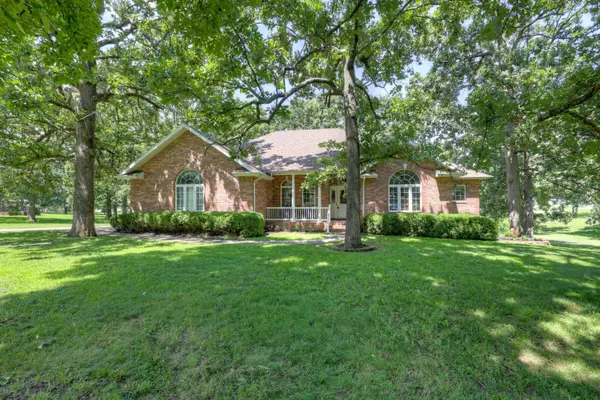620 Parkwood Drive, Mt Vernon, MO 65712
