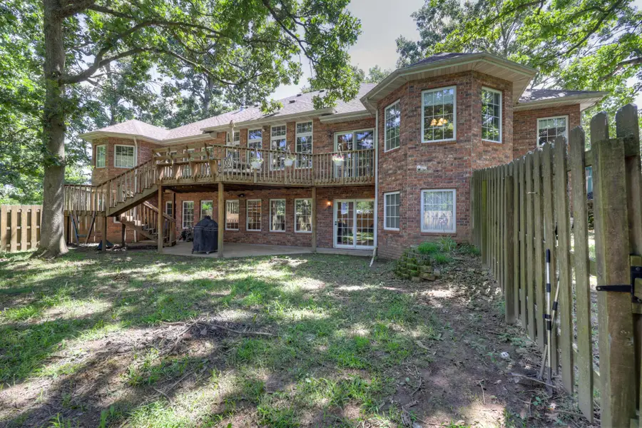 620 Parkwood Drive, Mount Vernon, MO 65712 - #2