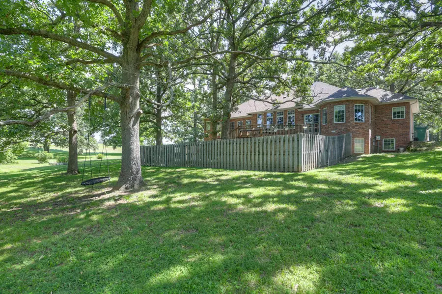 620 Parkwood Drive, Mount Vernon, MO 65712 - #3